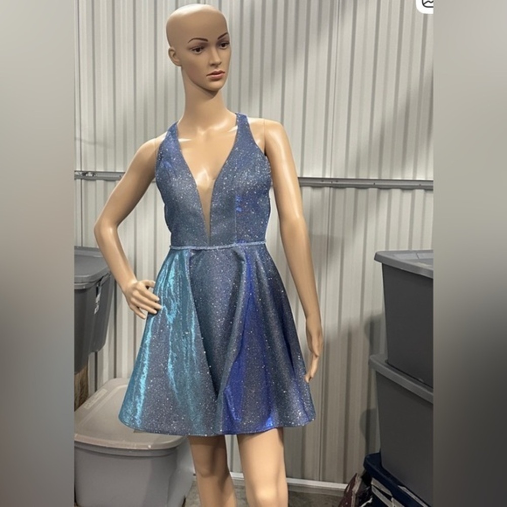 Tiffany sparkling blue dress with plunging neck line and flowing skirt size 0 - Picture 2 of 12